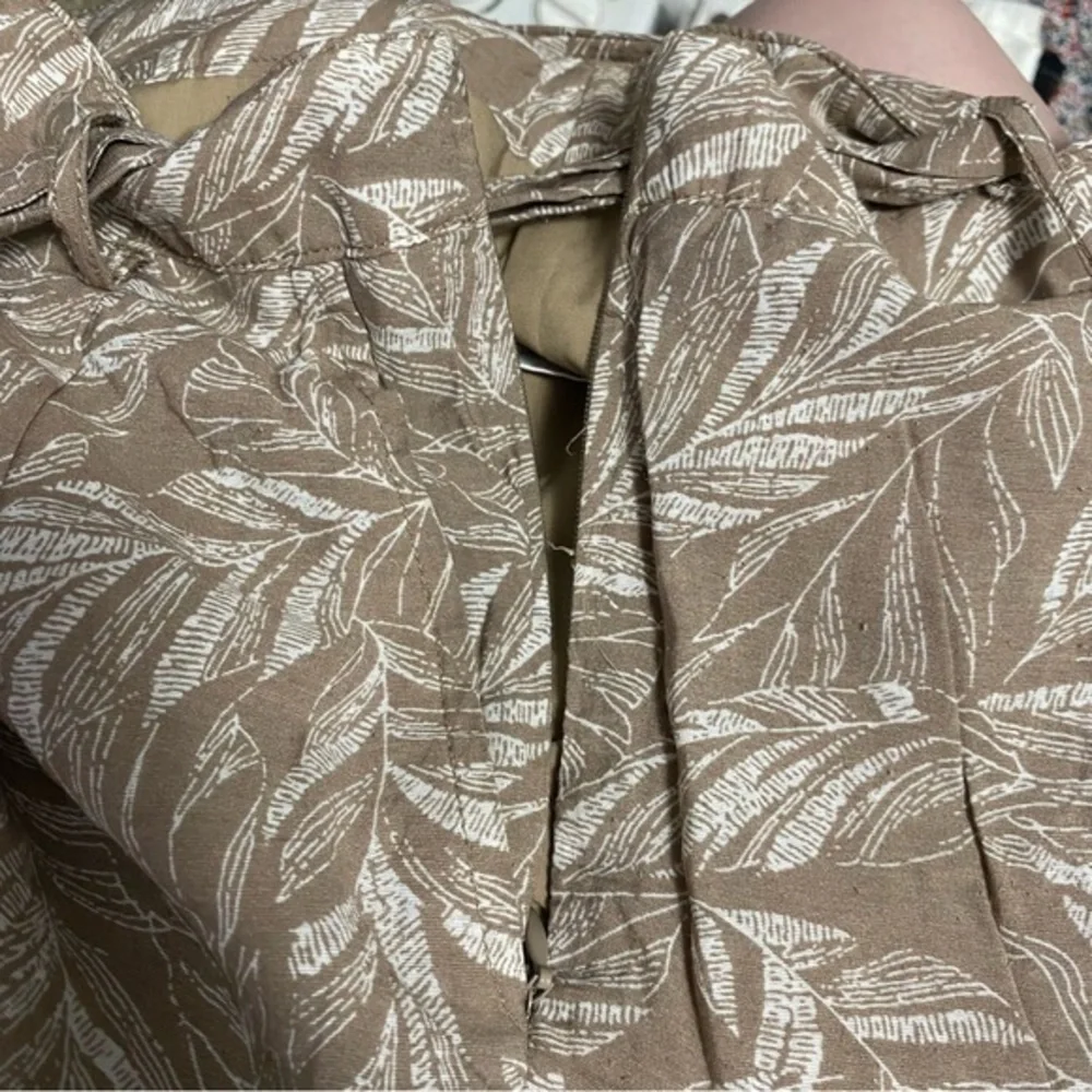 Pink Lily Sunny Day Getaway Printed‎ Taupe Pants